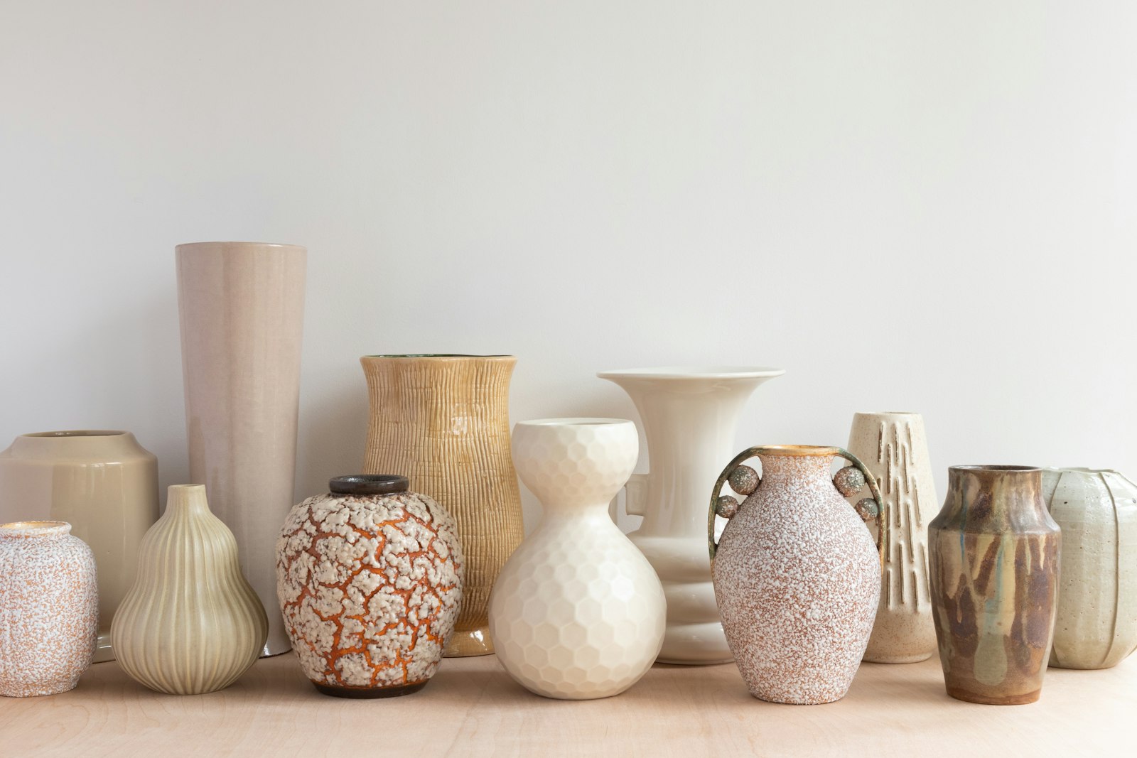 How to Choose a Vase Size for Every Spot in Your Home
