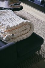 Chunky knit throw blanket